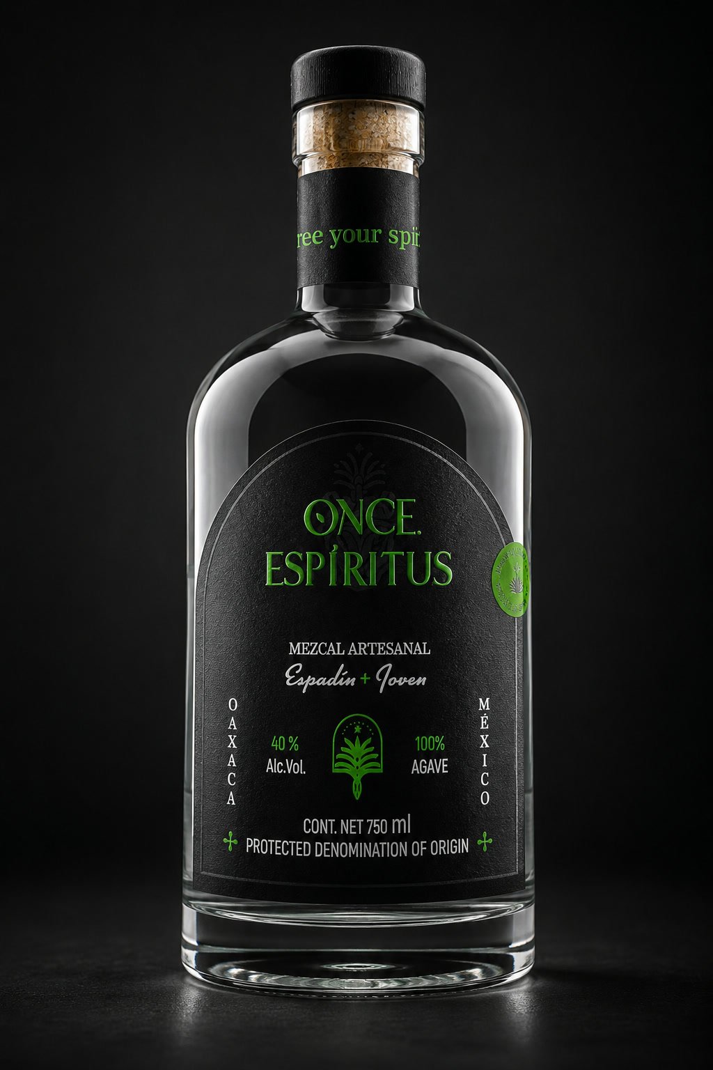 Botella de Once Espíritus: mezcal artesanal de espadín joven, 750 ml